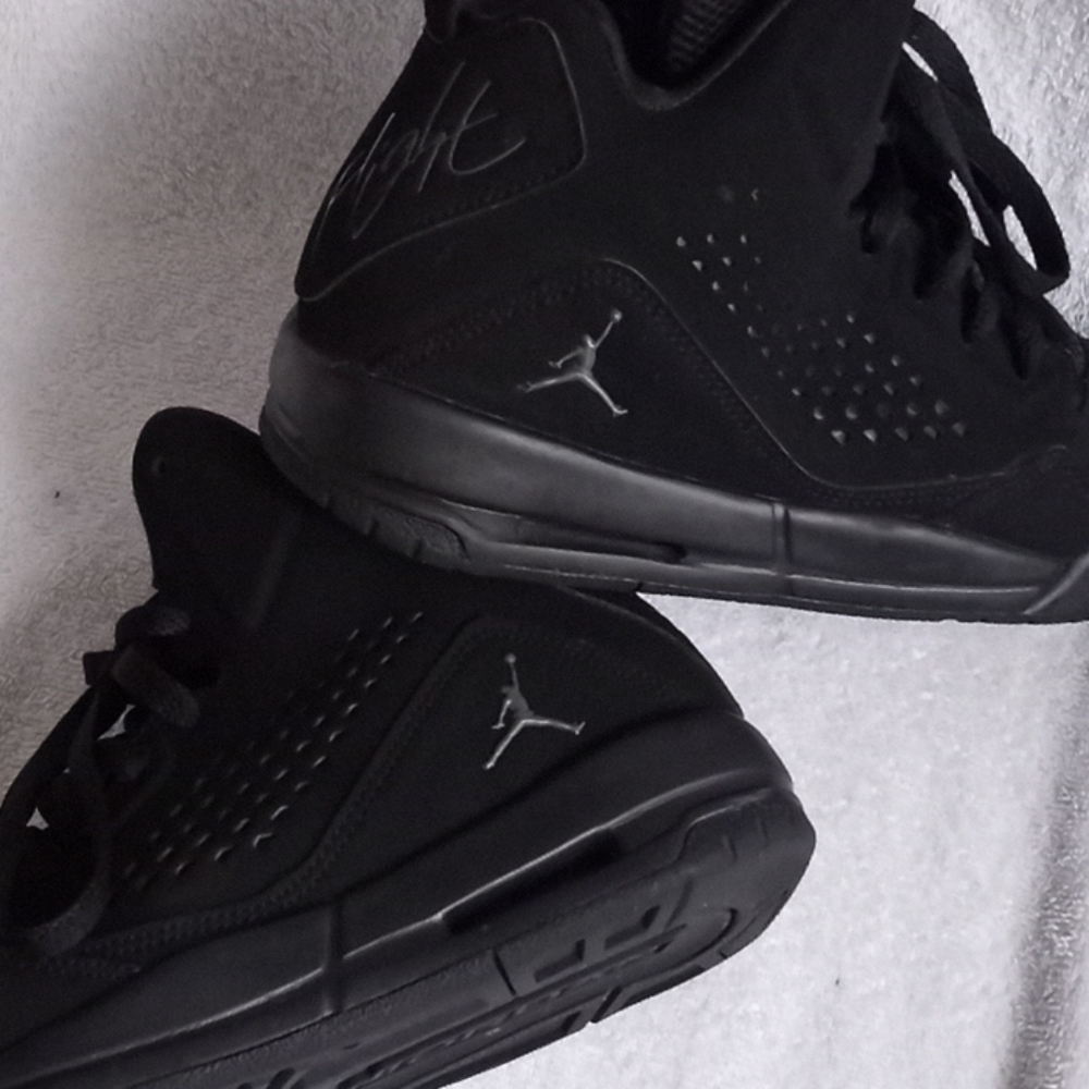 JORDAN FLIGHT SHOES